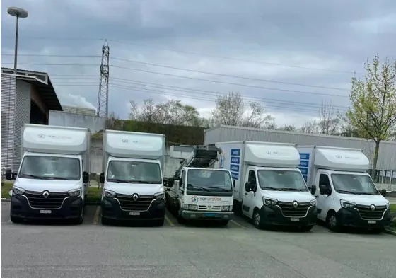 Top-Umzüge-AG-Internationaler-Umzug-Umzugsfirma-Zürich-Umzugswagen-Privatumzug-Firmenumzug-Umzugsreinigung-Seniorenumzug